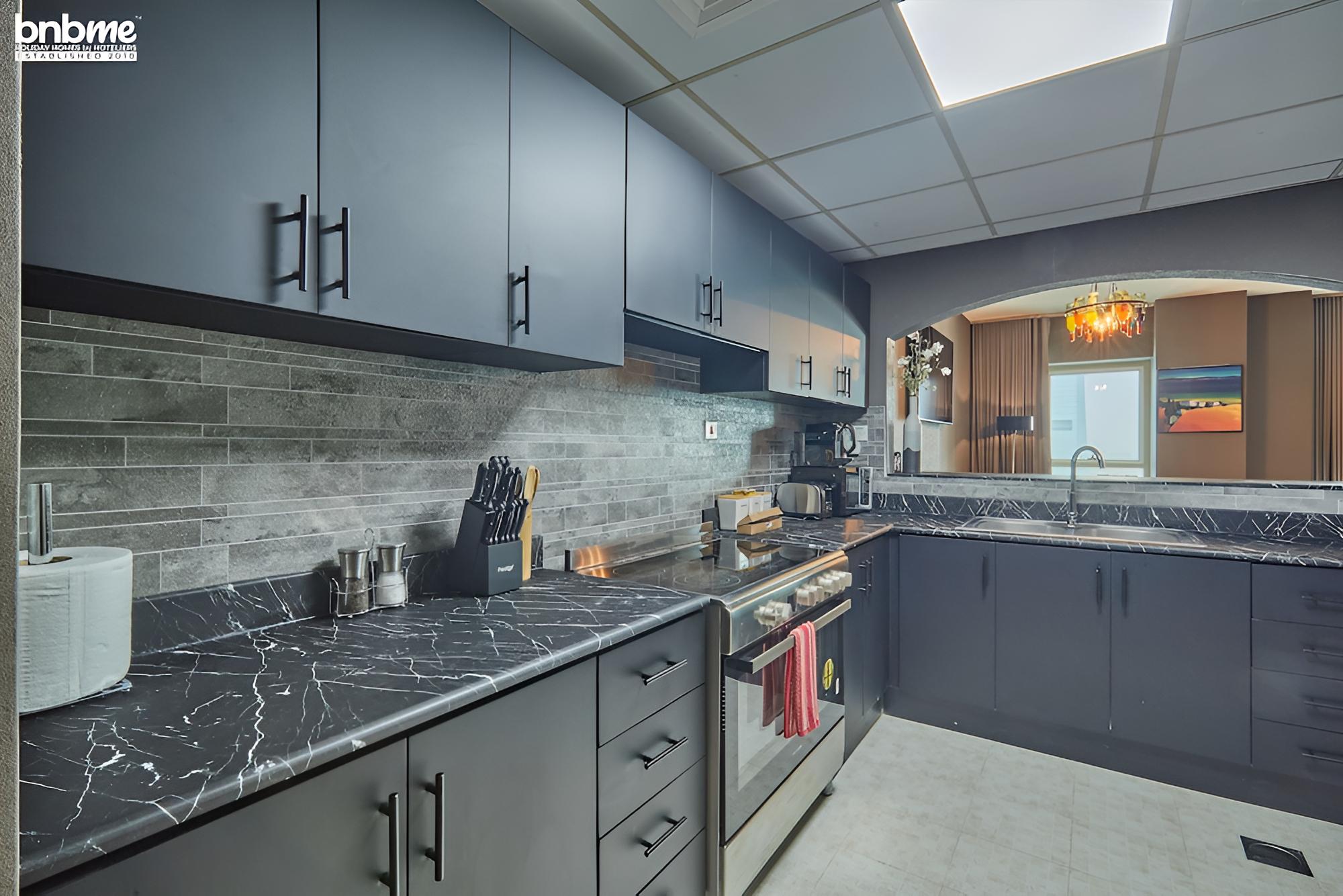 3B Lakepoint Tower 3701 by bnbme homes