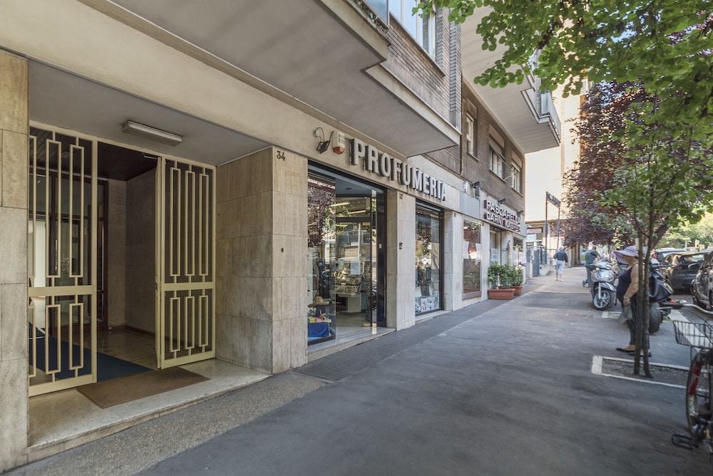 Portaportese Wooden Flat