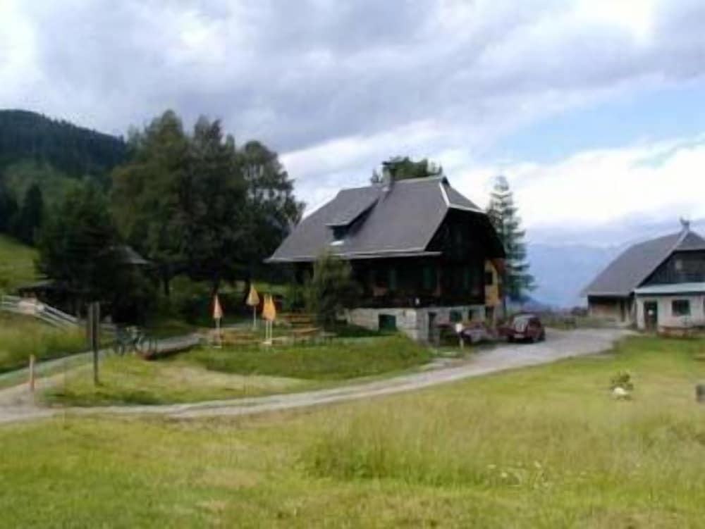 Photo 33