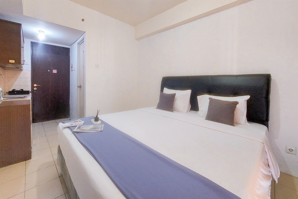 Fancy And Nice Studio At Serpong Greenview Apartment