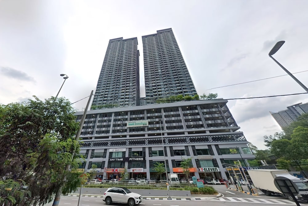 Residensi Majestic Maxim Condo