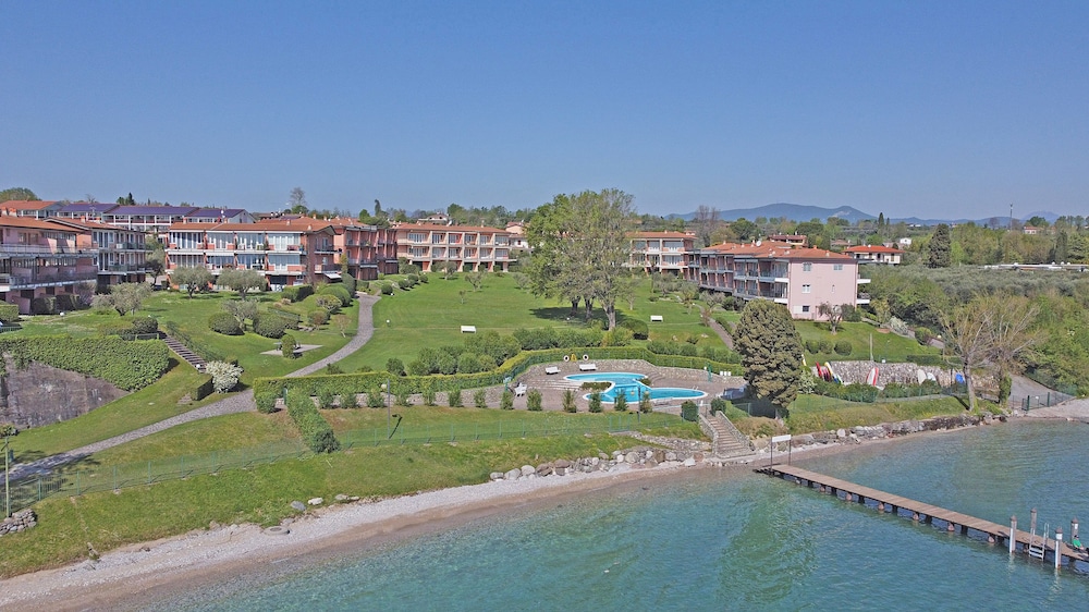 Photo 21