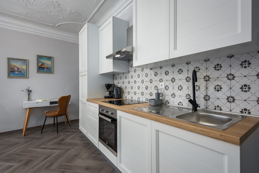 Modern Apartment in City Center