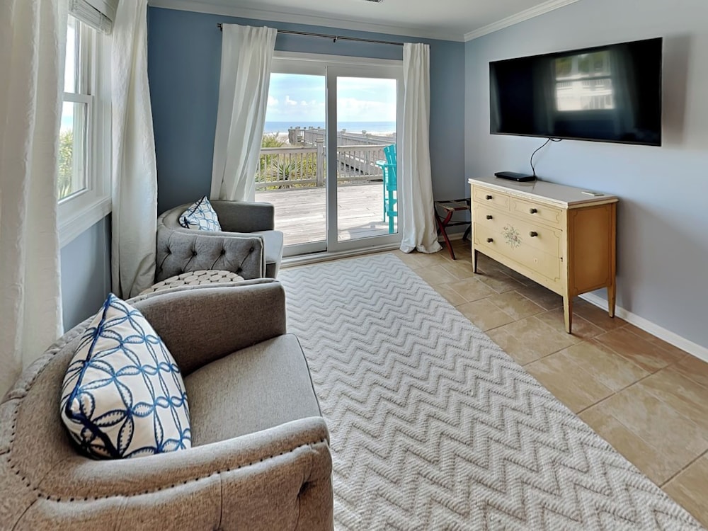 Tournesol by Topsail Realty