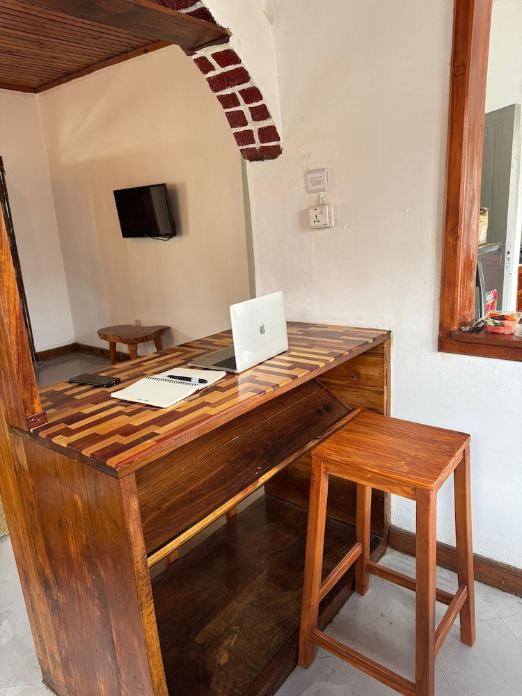 Arushabackpackers home
