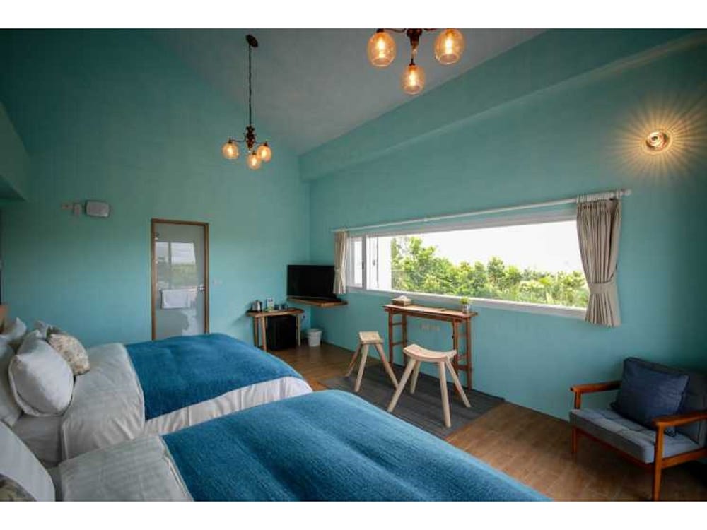 Bonjour Bebe Hostel
