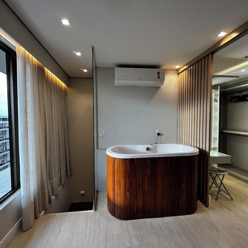 Refúgio Exclusivo Duplex com Ofurô