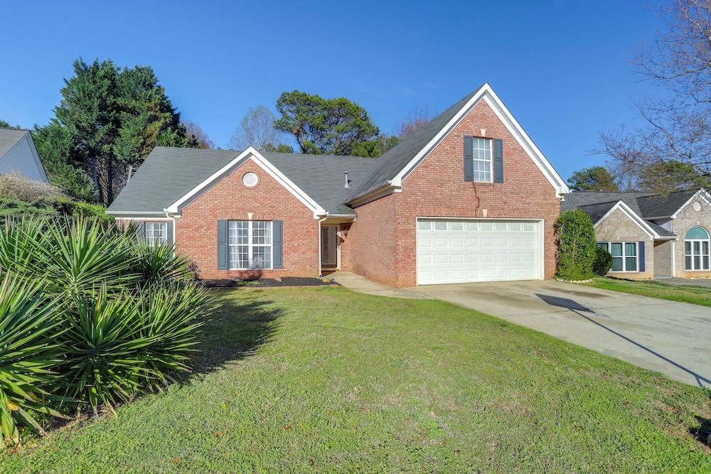 Close to Shopping: Pet-friendly Lawrenceville Home