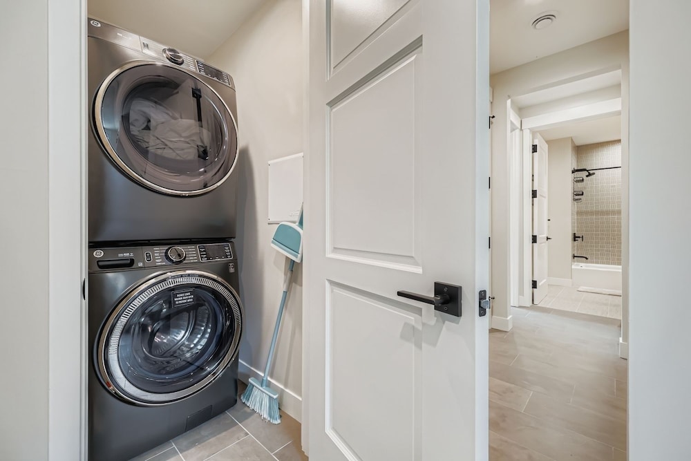 37 Alcove 3 Bedroom Townhouse