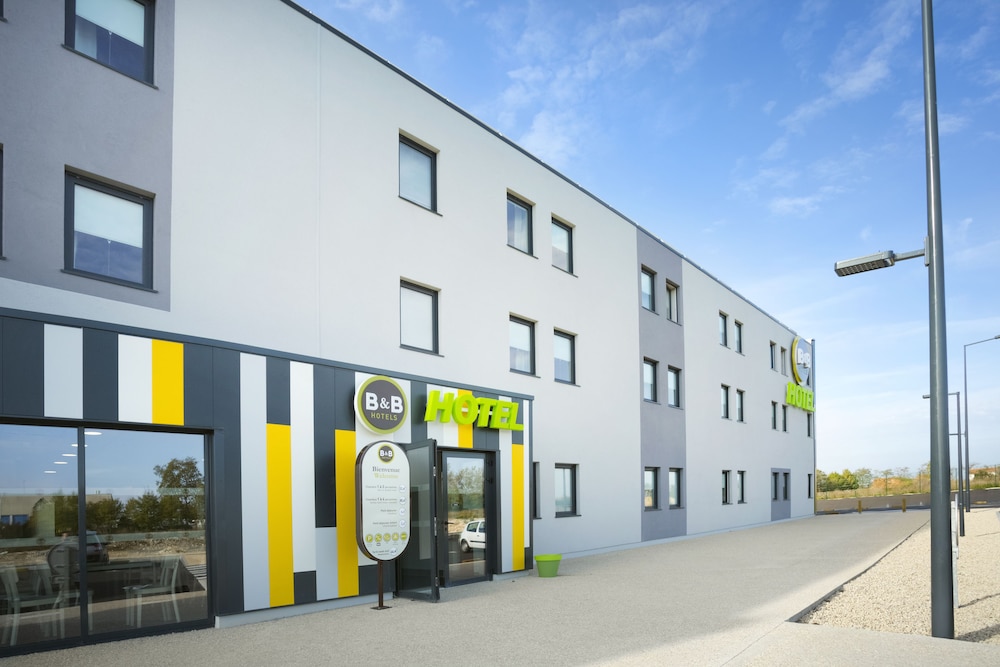 B&B HOTEL Niort Marais Poitevin Est en Niort