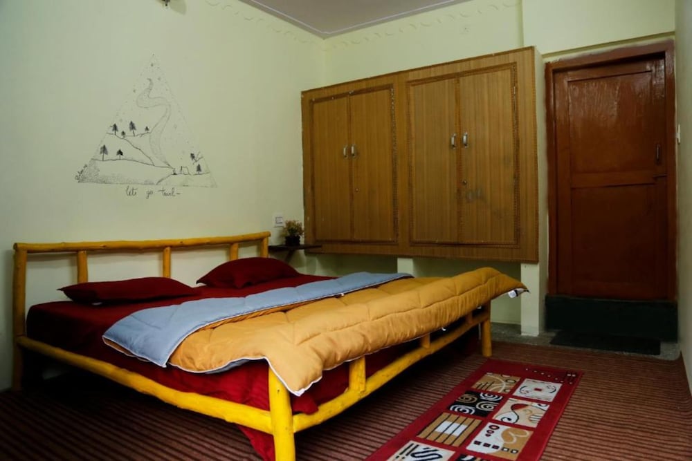 The Hostalgic Jibhi - Hostel view 3
