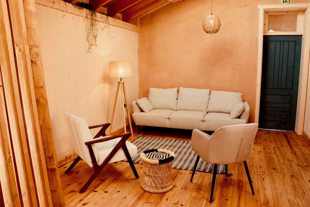 ANANDA GUESTHOUSE AL
