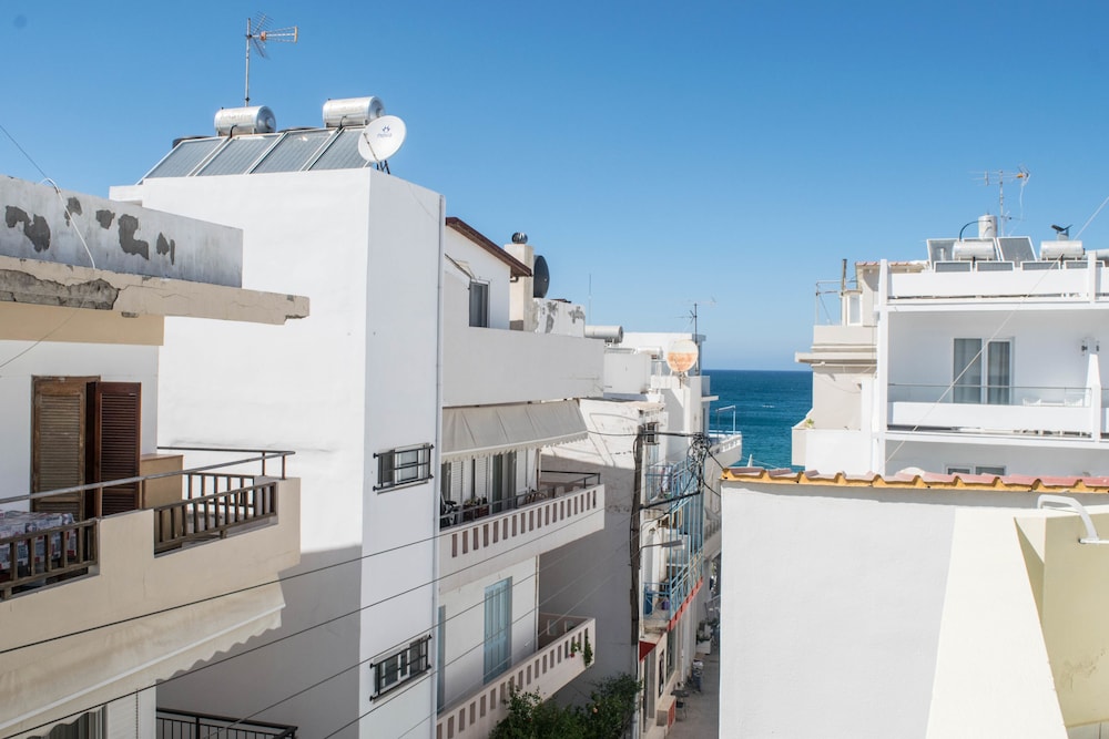 Greta Apartments