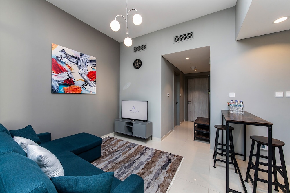 Zada tower 1BR with view on Business Bay