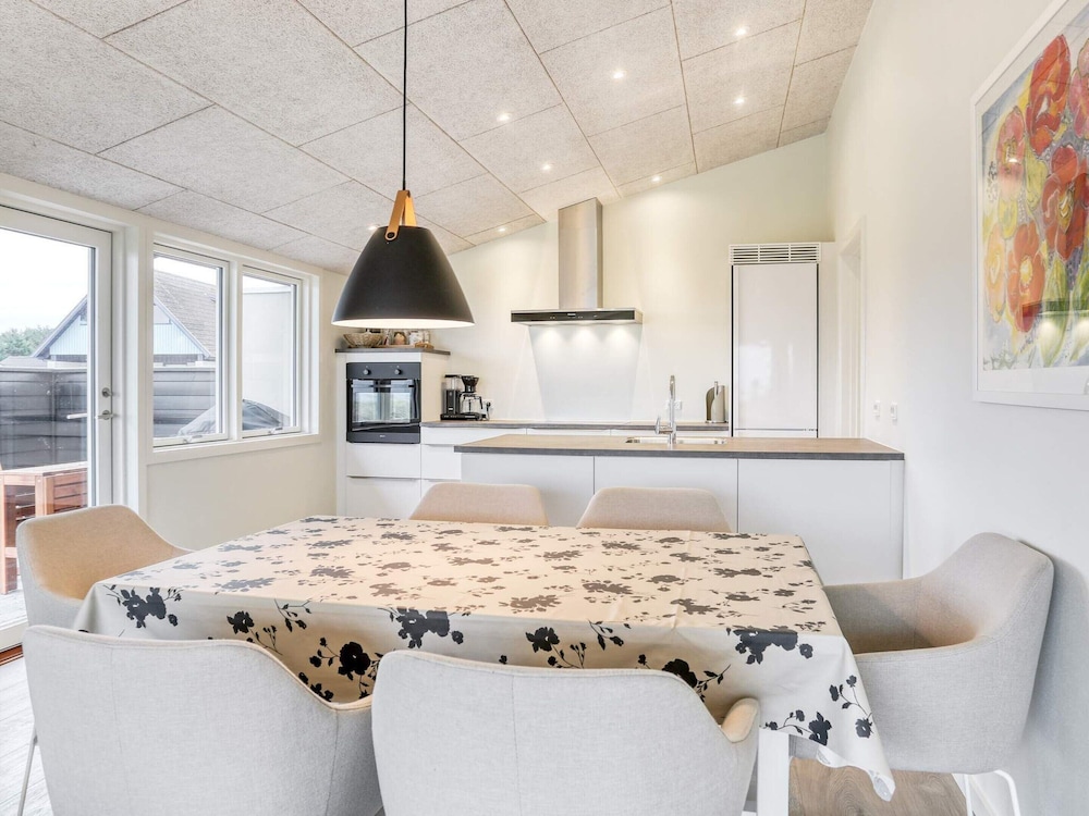 6 Person Holiday Home in Laeso-by Traum view 4