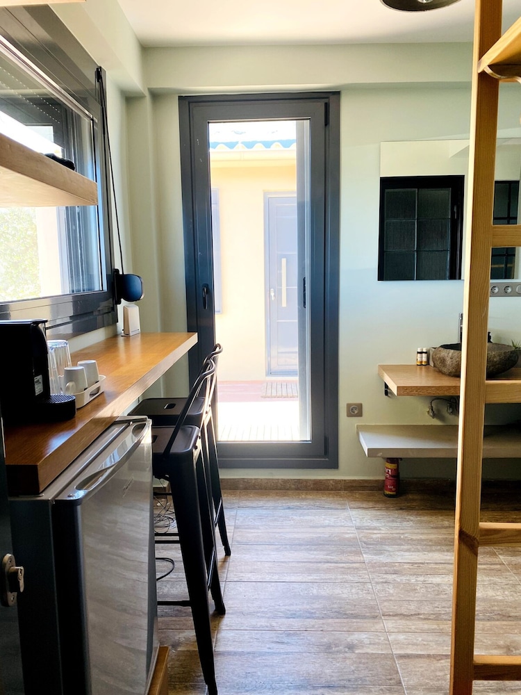 200mbps Wifi - Penthouse With Acropolis View