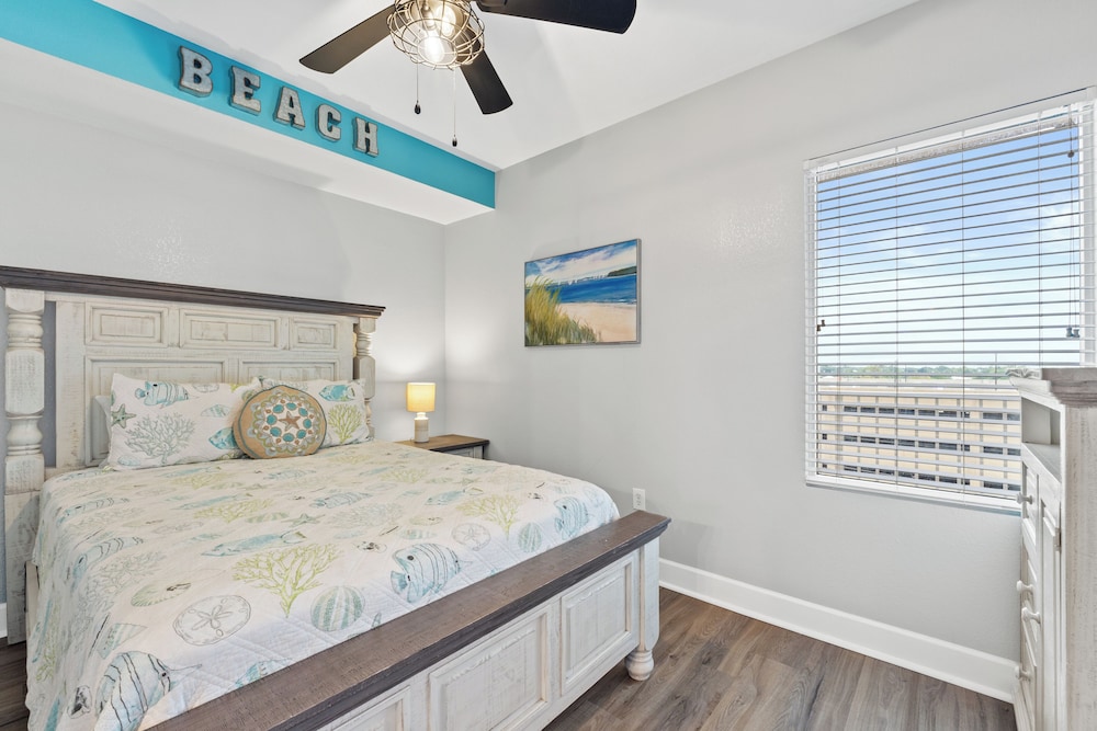 Tidewater by Book That Condo