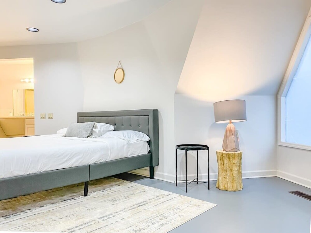 Bell Circle Eccentric Geodesic Dome-home