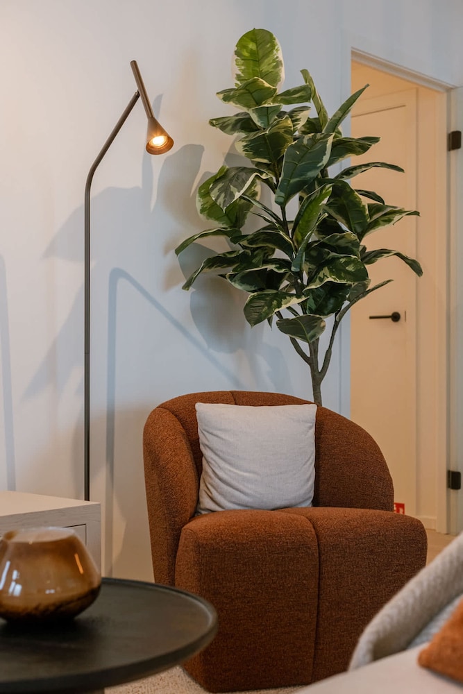 Ostend Luxury 4-guest Balcony and Free Parking