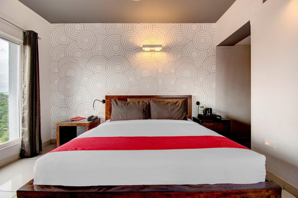 Elite Stays at Ulsoor Near Halasuru Metro Station