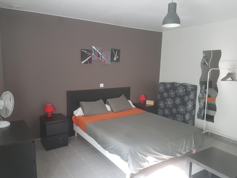Photo 18