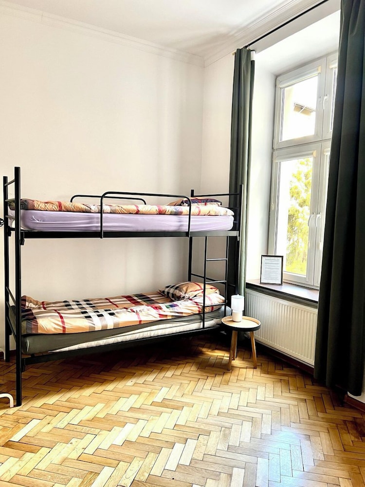 Hostel Uno