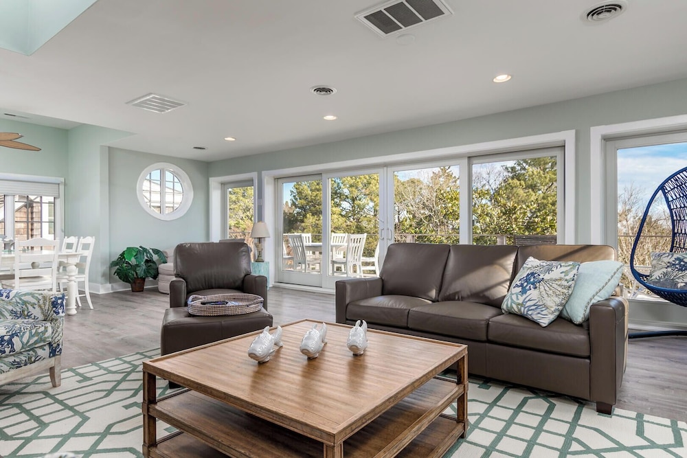 Surf Avenue 48