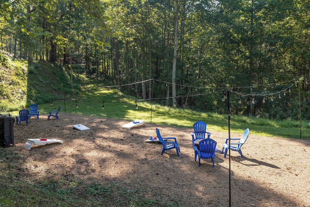 2 Cabins Porch w/ Hot Tub + Views, Game Room Dudley II & III by Avantstay
