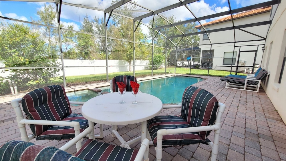 HG423SP 4 Bedroom villa in High grove 4 Home