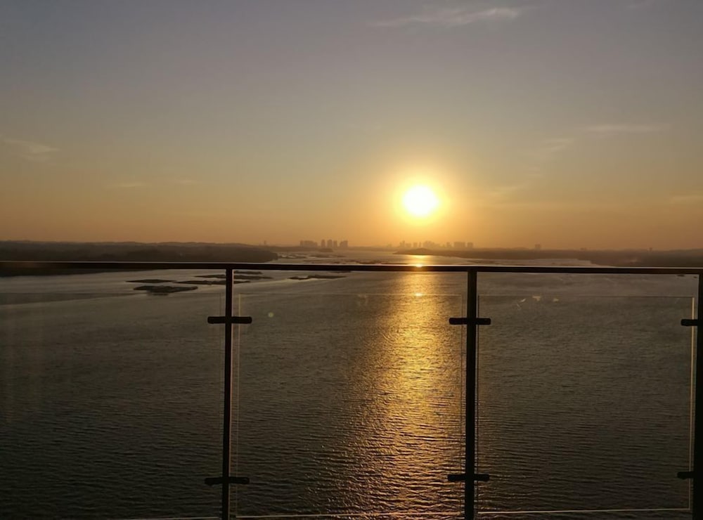 Picturesque View Suites