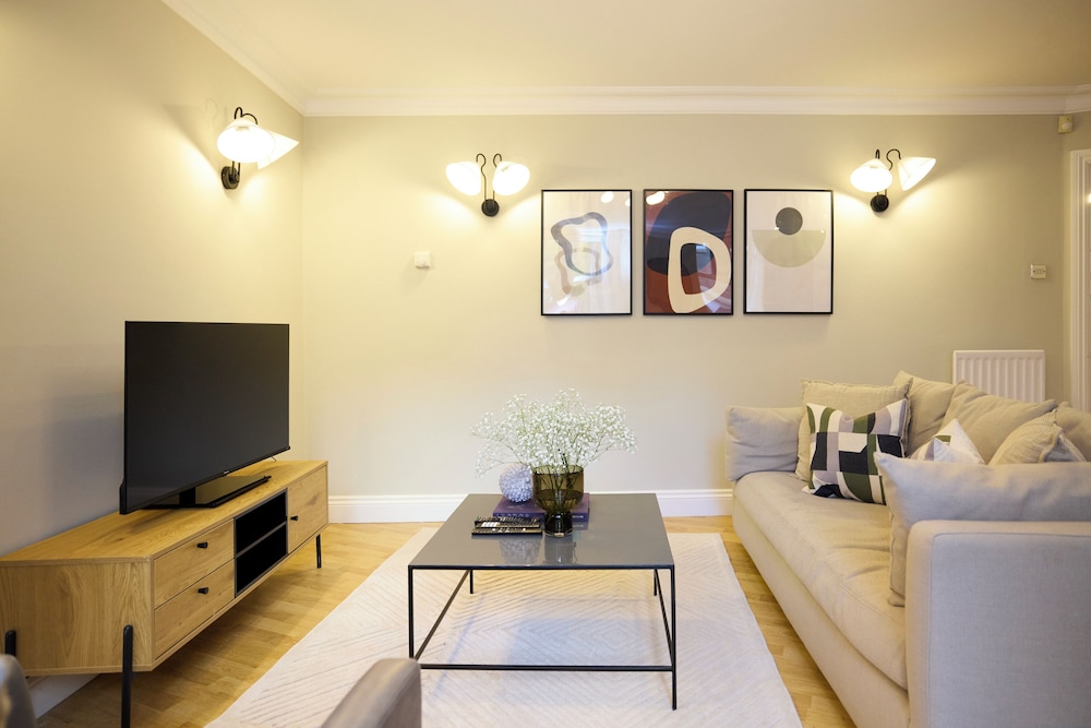 Lapwing Court Retreat