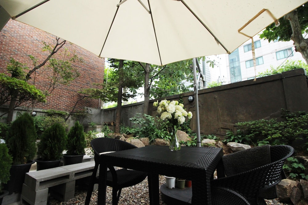 Hi Jun Guesthouse
