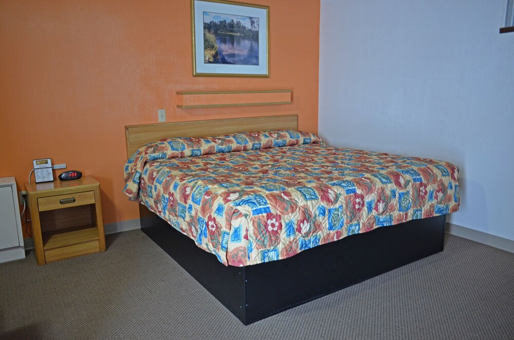 Budget Host Inn Iron Mountain