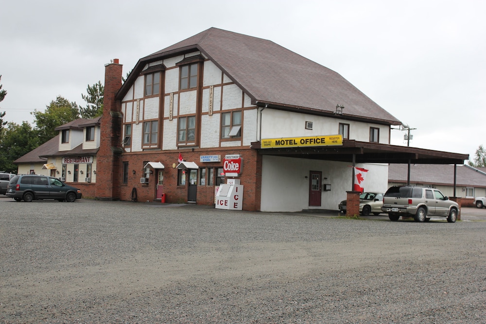 Englehart Inn