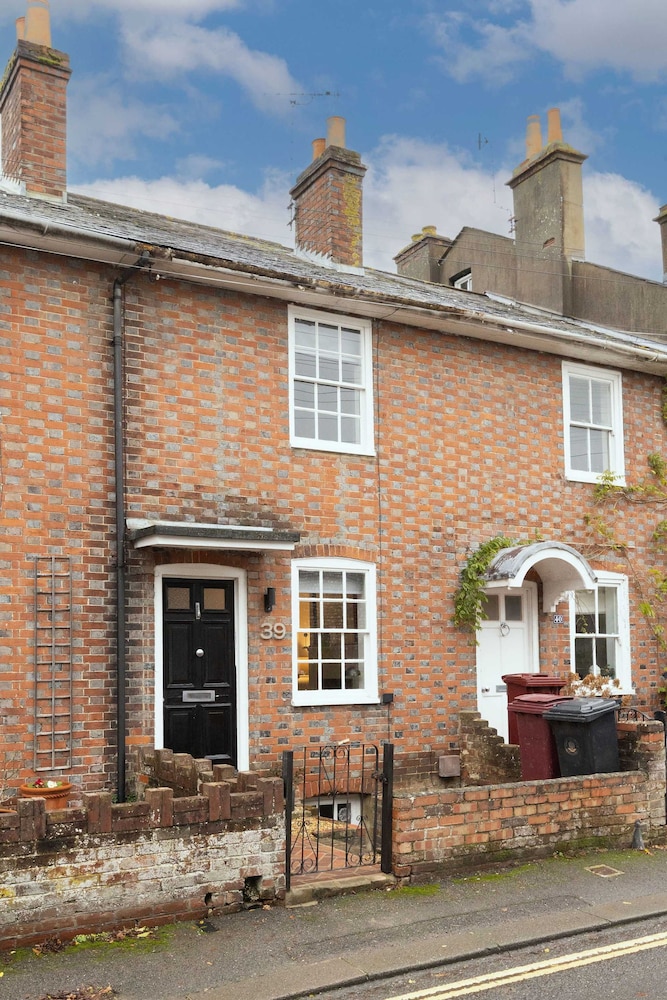 Elegant Georgian City Retreat for 5