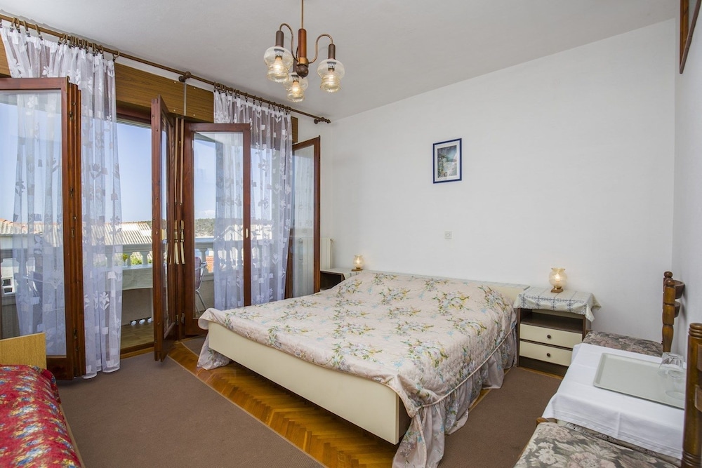 Apartments and Rooms Krstinić view 3