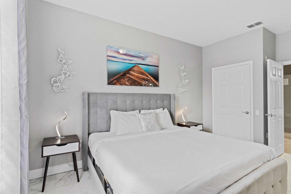 Vista Cay Swanky