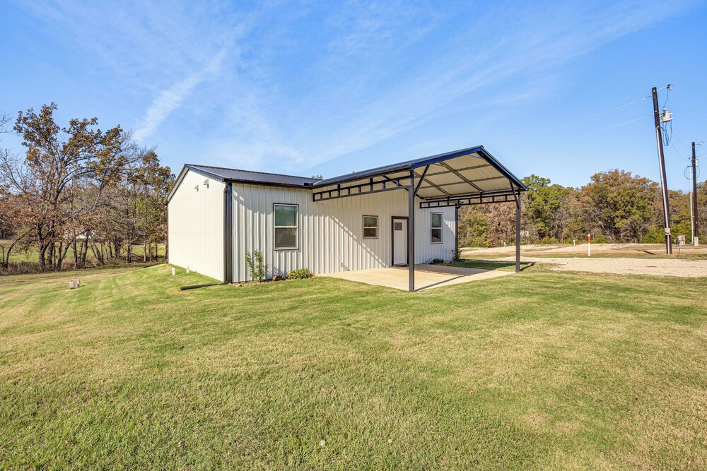 Lake Fork Cabin w/ Boat Launch & Fishing Pier