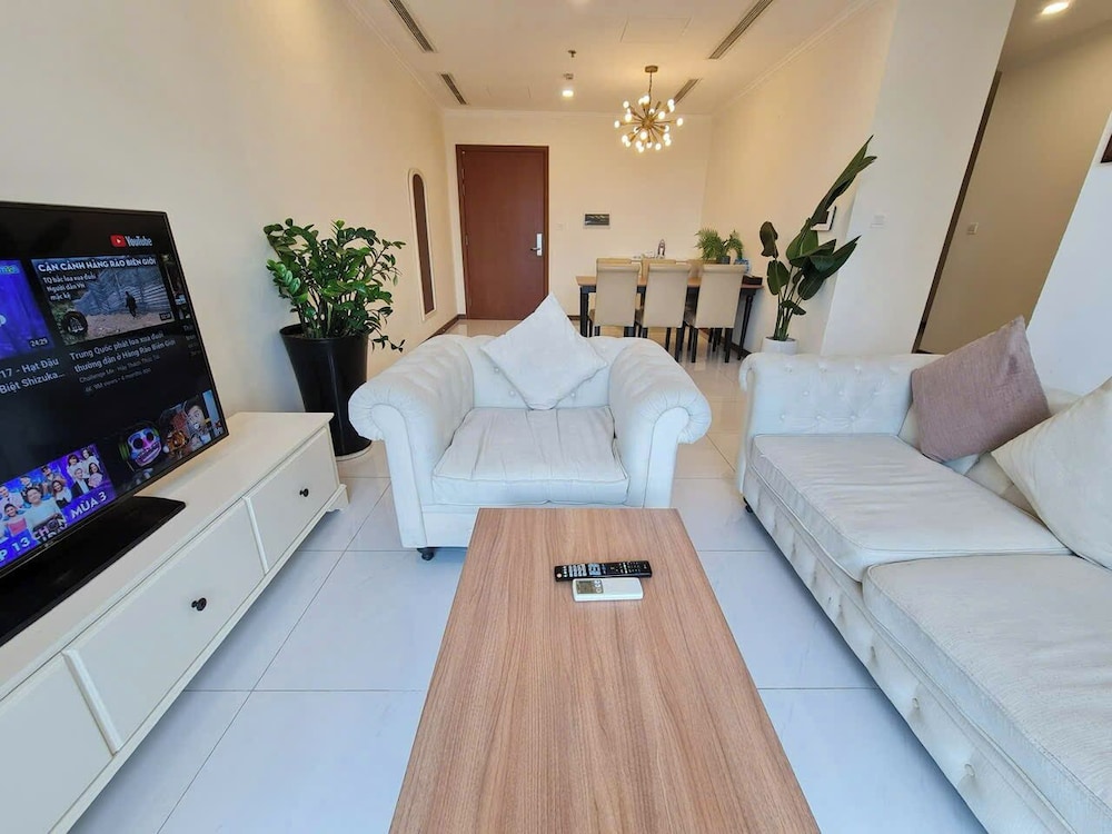 Nice Luxury Apartments Vinhome Central
