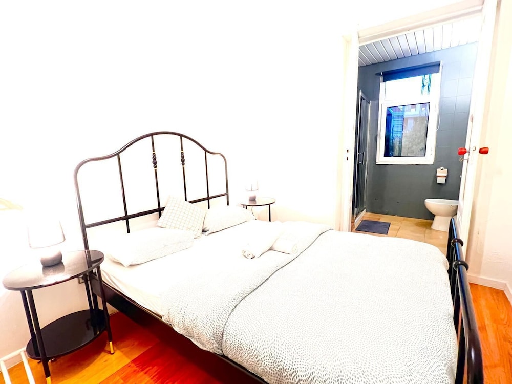 SwissPorto Guest House