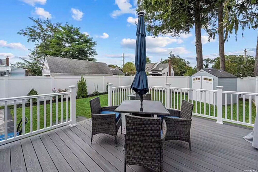 Newly Designed 3Br-2Ba Home