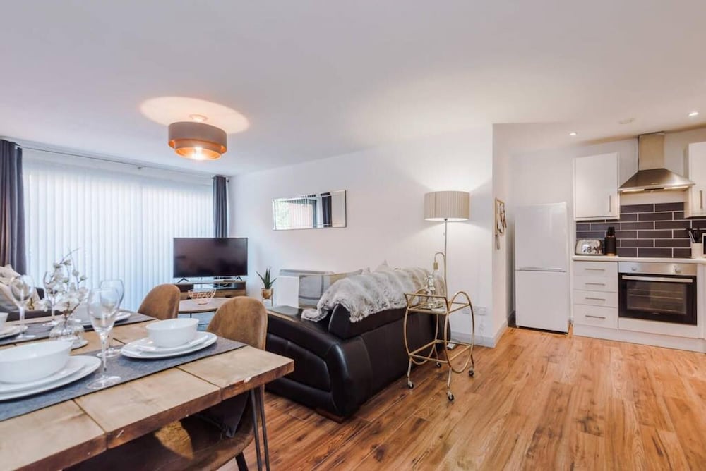 Host Apartments Liberty Place