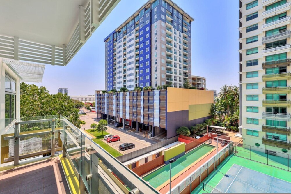 Waterfront Paradise Corporate Long Stay Retreat