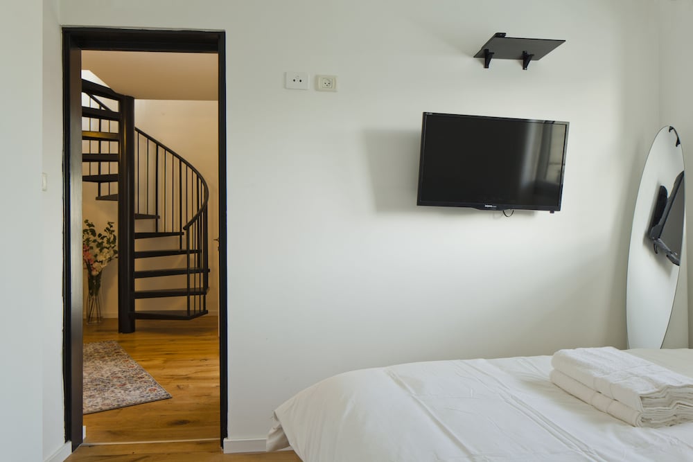 TLV Suites by the sea 3 Rooms