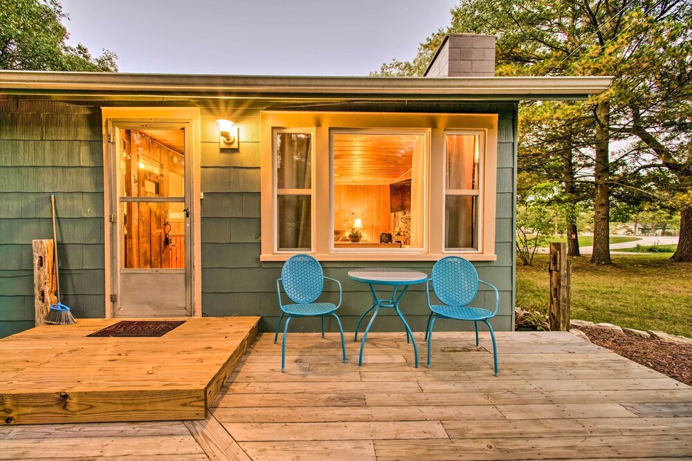 East Tawas Cabin w/ Deck, Backyard & Fire Pit! view 3