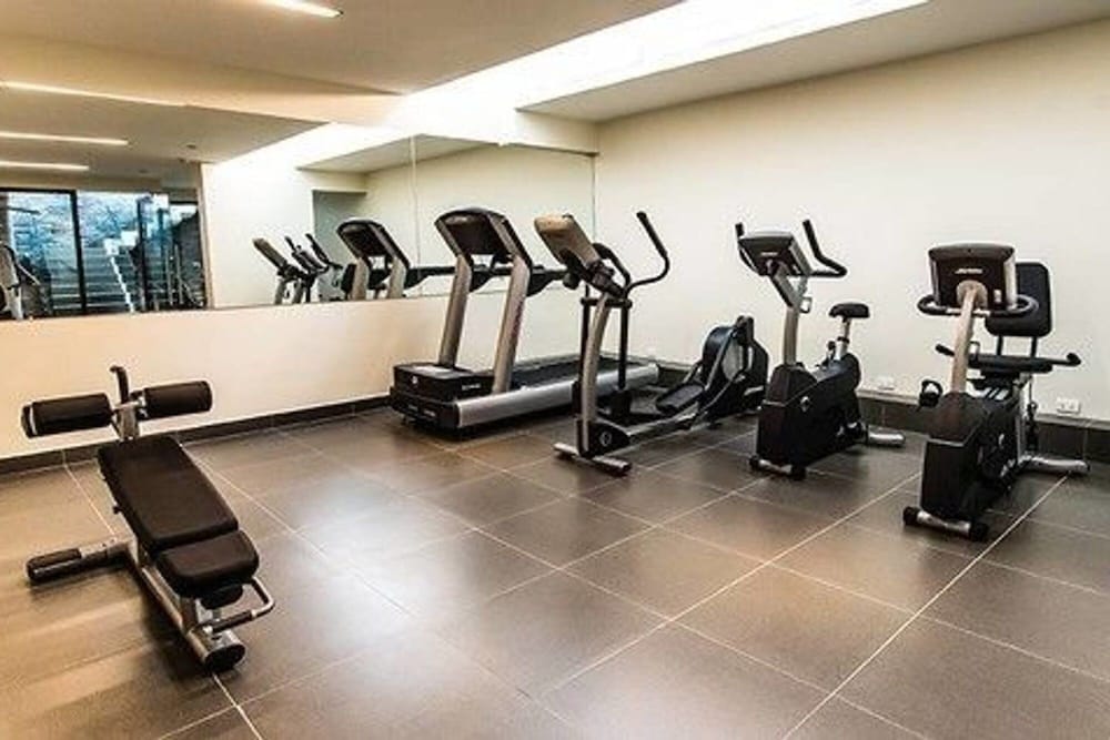 Majestic Studio - w Mountain View Pool Gym