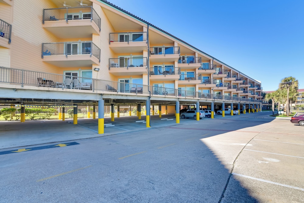 Across From Beach: Resort-style Galveston Condo