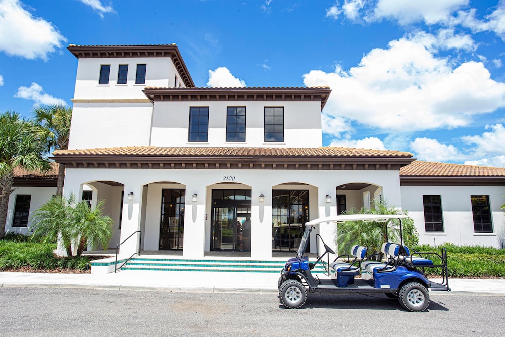 8822 GC - Fabulous 5BR Townhome: Pet Friendly