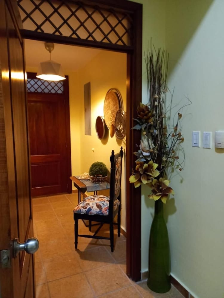 Las Brisas, Juan Dolio, 3br, 2 Pools, Jacuzzi, Beach, Golf, 7 Sleeps