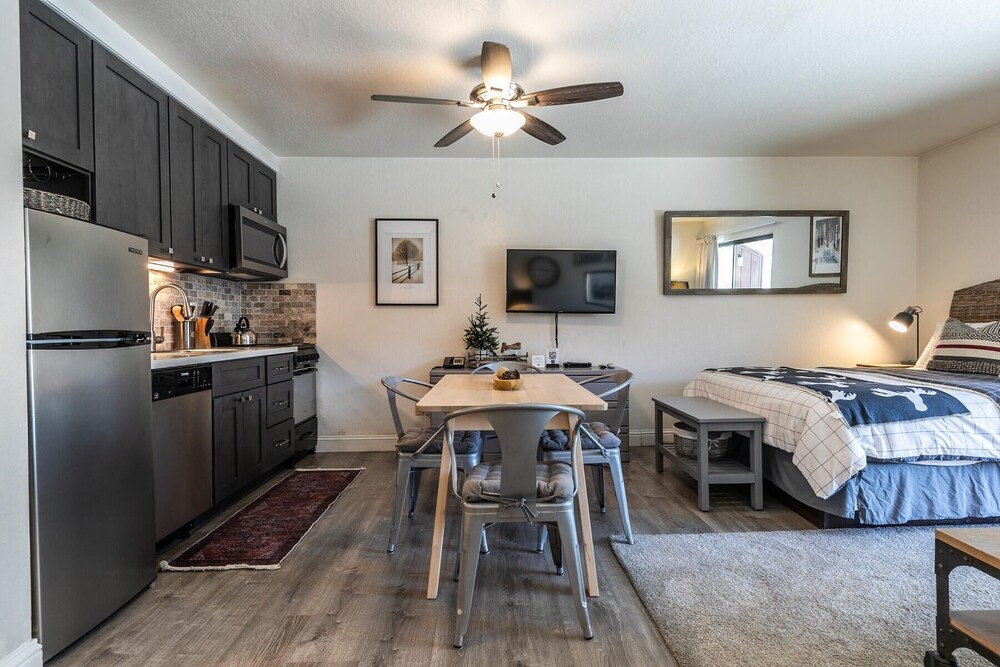 245 Bldg C 1 Bedroom Condo